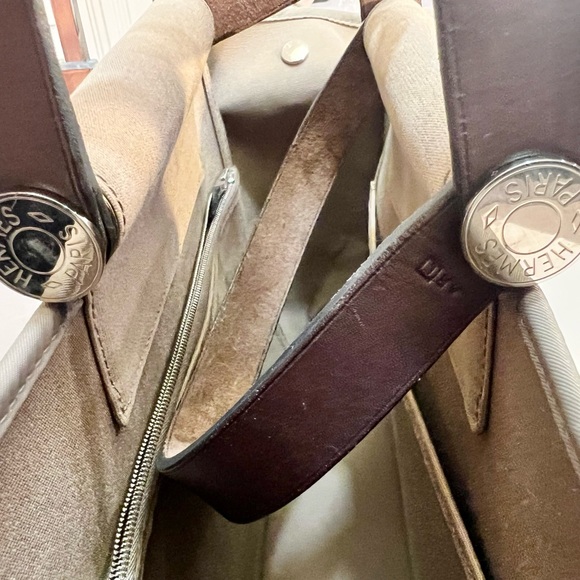 Hermes Tan Tote Bag Spacious Structured Design - Picture 14 of 16